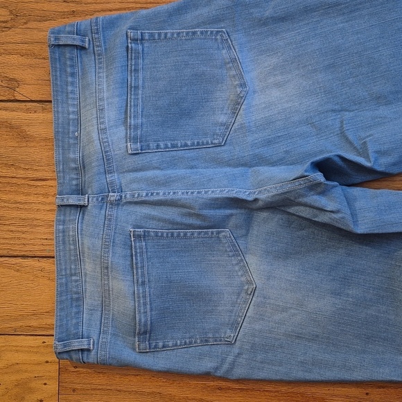 Vince Camuto light wash skinny leg frayed edge stretch denim jeans Sz 14 - Picture 6 of 8